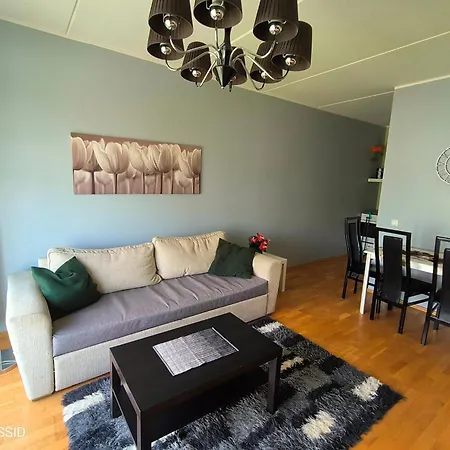 Chelsea Papiniidu 64