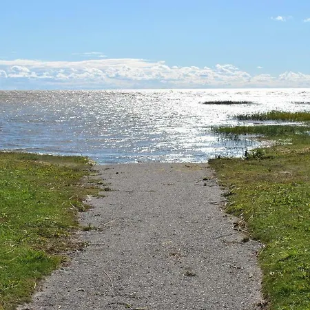 Chelsea Papiniidu 64